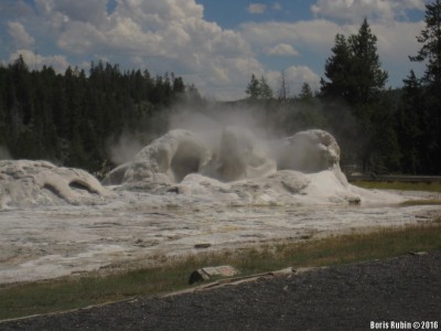 Grotto Geyser